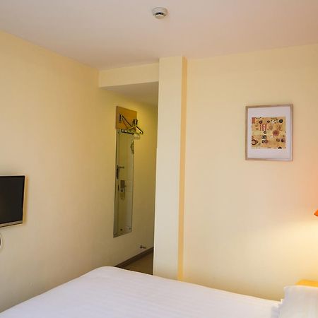 Home Inn Changchun Dajing Road Ouya Outlets Exterior foto